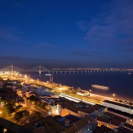 Niord Yacht Hotel en barco