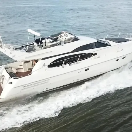 Hotel en barco Niord Yacht Lisboa